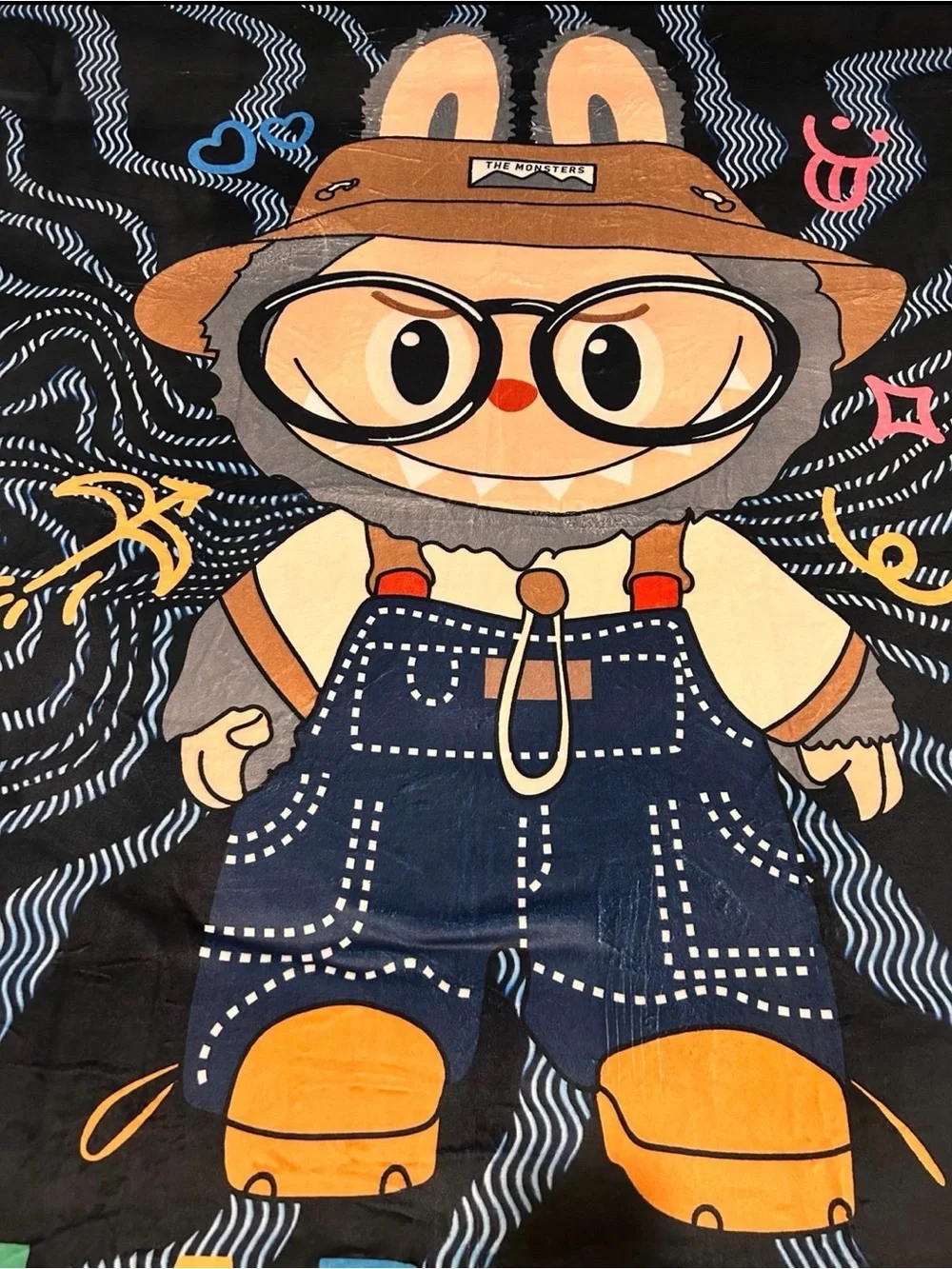 58 x 79 Inch Cozy Cartoon Character Throw, Soft Fleece Blanket for Kids & Adults
